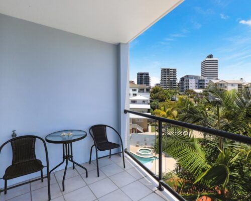 queensland-kings-beach-2-bedroom-ocean-view (1)