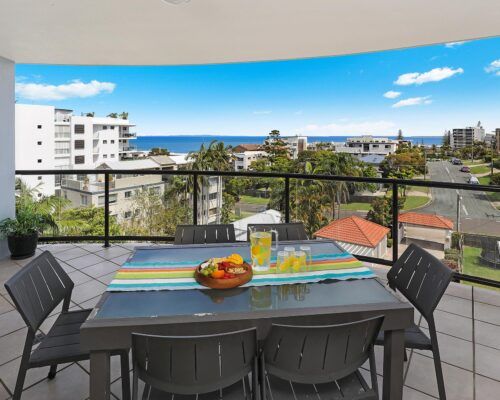 queensland-kings-beach-3-bedroom-ocean-view (11)