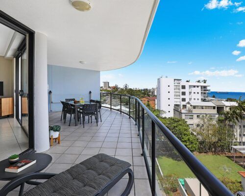 queensland-kings-beach-3-bedroom-ocean-view (13)