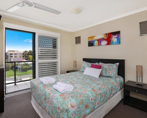 queensland-kings-beach-3-bedroom-ocean-view (15)