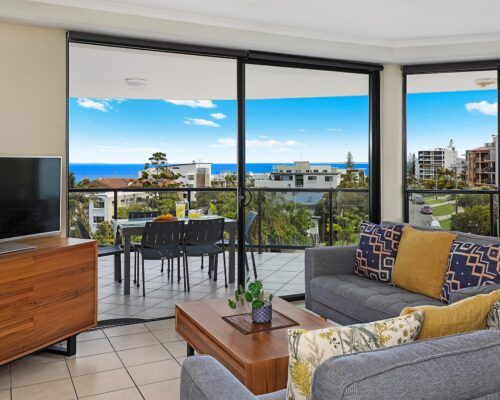 queensland-kings-beach-3-bedroom-ocean-view (19)